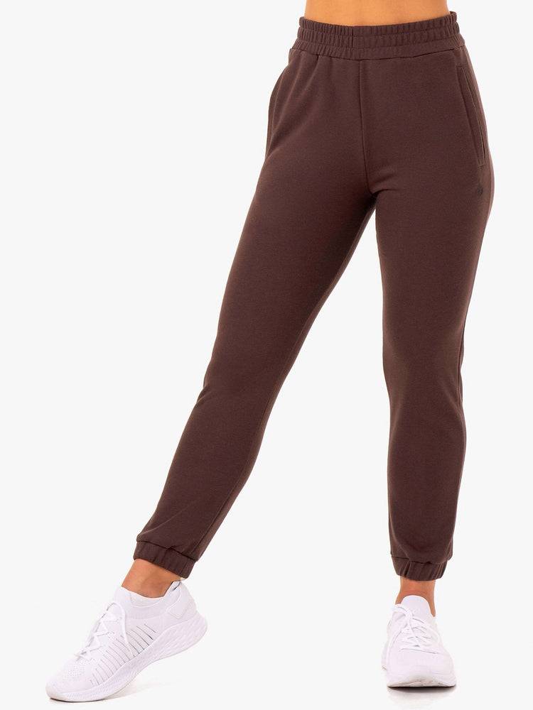 Women's Ryderwear Women Track Pants Adapt Track Pants Chocolate | NZ3044ZG