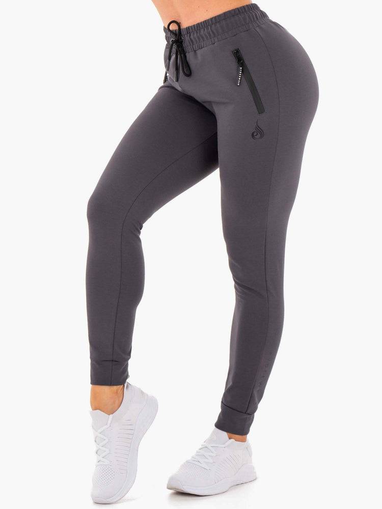 Women\'s Ryderwear Women Track Pants Luxe Track Pants Charcoal | NZ3035EX